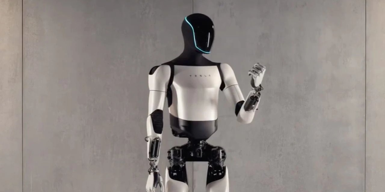 Elon Musk’tan çarpıcı ‘İnsansı Robot’ açıklaması: Gelecek yıl piyasada!