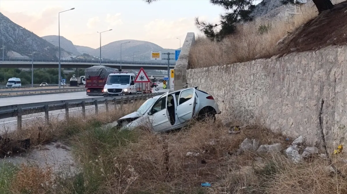 amasyada trafik kazasi surucu yaralandi X9HbJRDH