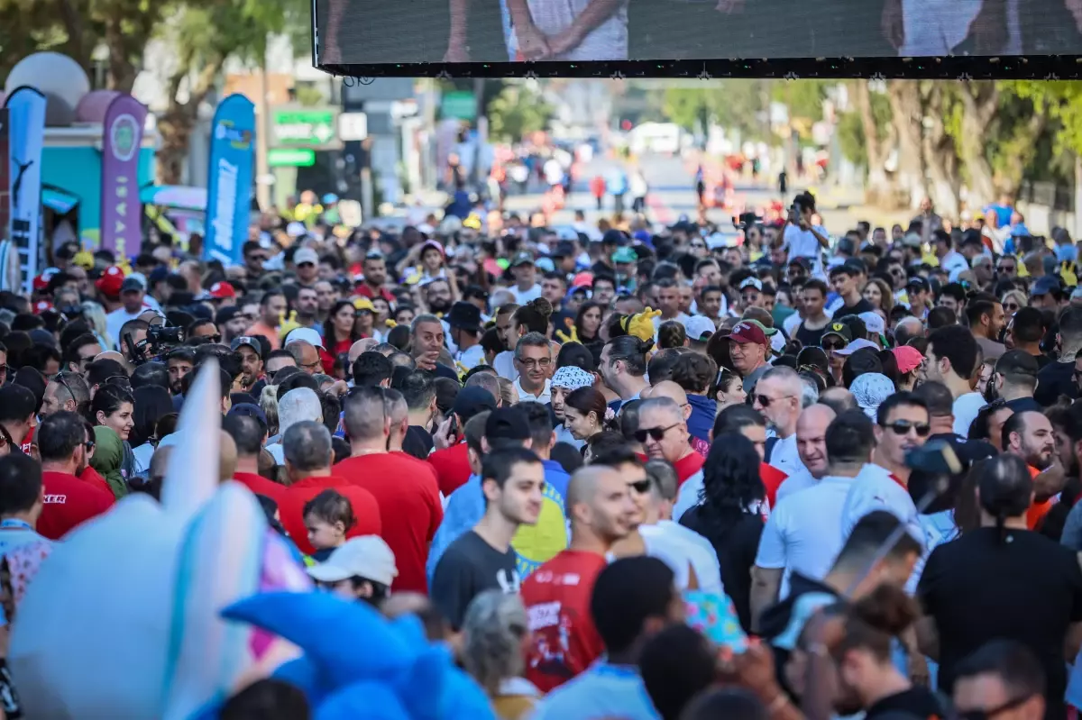 lefkosa maratonunun halk kosusu gerceklesti FP9IfiQq.jpg