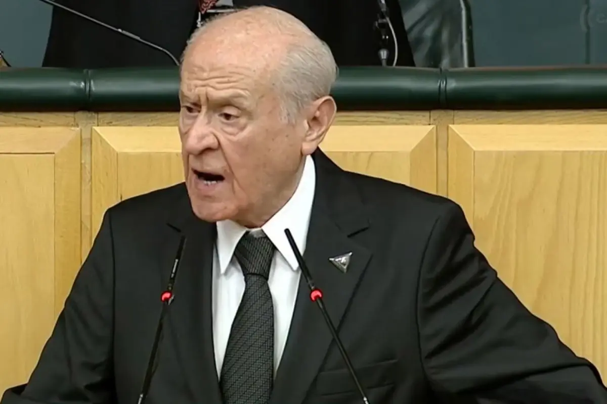 mecliste biji serok apo slogani atilmasina bahceliden ilk yorum 82Ia5CmO.jpg