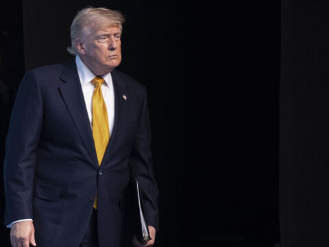 Trump duyurdu irana deniz ablukasi yeniden basladi cZNnTI5b